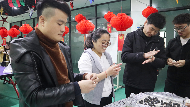 赢好礼，陪你趣味闹元宵 | 宝开举办“包汤圆 · 猜灯谜 · 迎元宵”主题活动