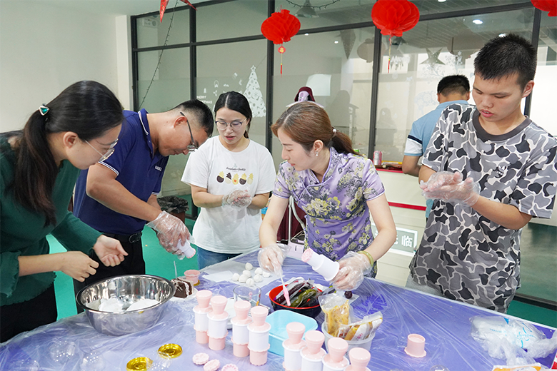 月圆中秋 · 集体庆生 | 温馨九月，迎佳节，贺生辰，共团圆！